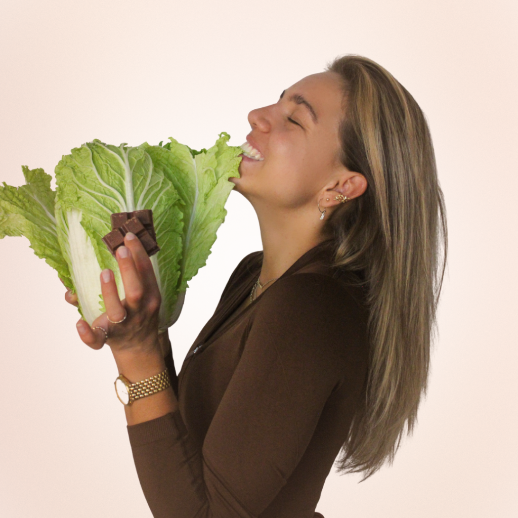 Charleen Sternad, staatlich anerkannte Ernährungsberaterin und studierte Gesundheitsjournalistin hilft bei Gewichtsveränderung